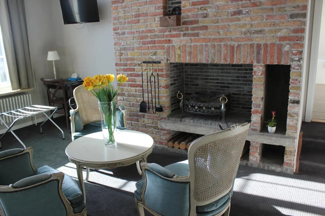 Hotel Lodewijk Van Male Bruges 3*,